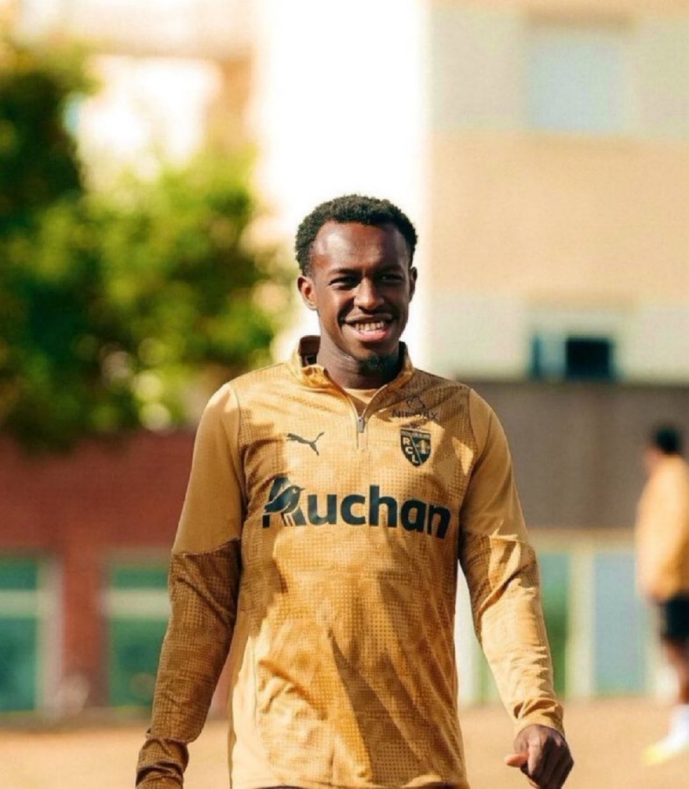 مدرب لانس: سعود عبدالحميد لاعب أوروبي متكامل وتطوره مذهل